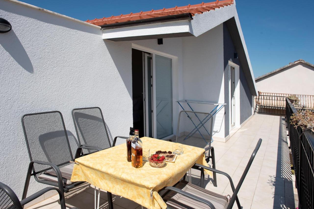 Apartments Roza Trogir Exteriér fotografie